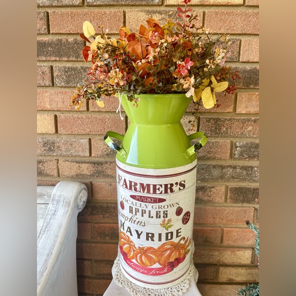 *Harvest Metal Milk Can Green - Picture 9 of 11